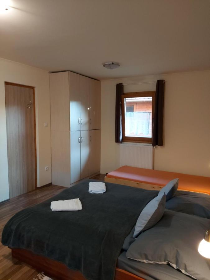 Dream Horse Apartman Cserkeszolo Exterior photo
