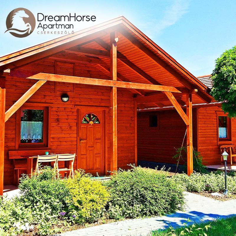Dream Horse Apartman Cserkeszolo Exterior photo